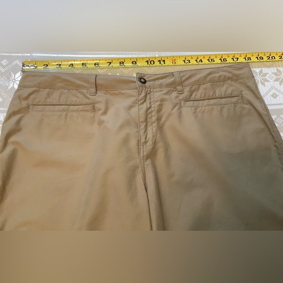 Horny Toad Shorts Women’s Size 12 Cotton, Zipper, Pockets High Waist Tan - Picture 8 of 12